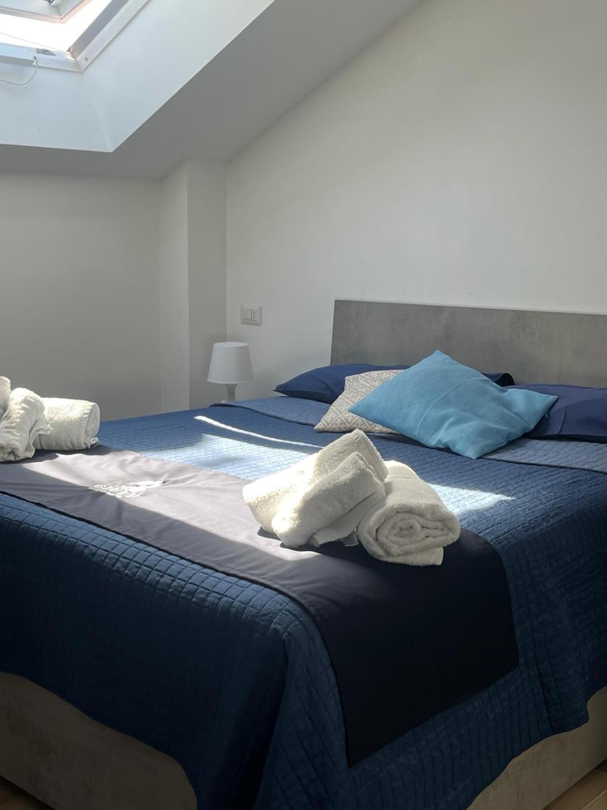 Giuly Suites & Rooms Naples Exterior photo