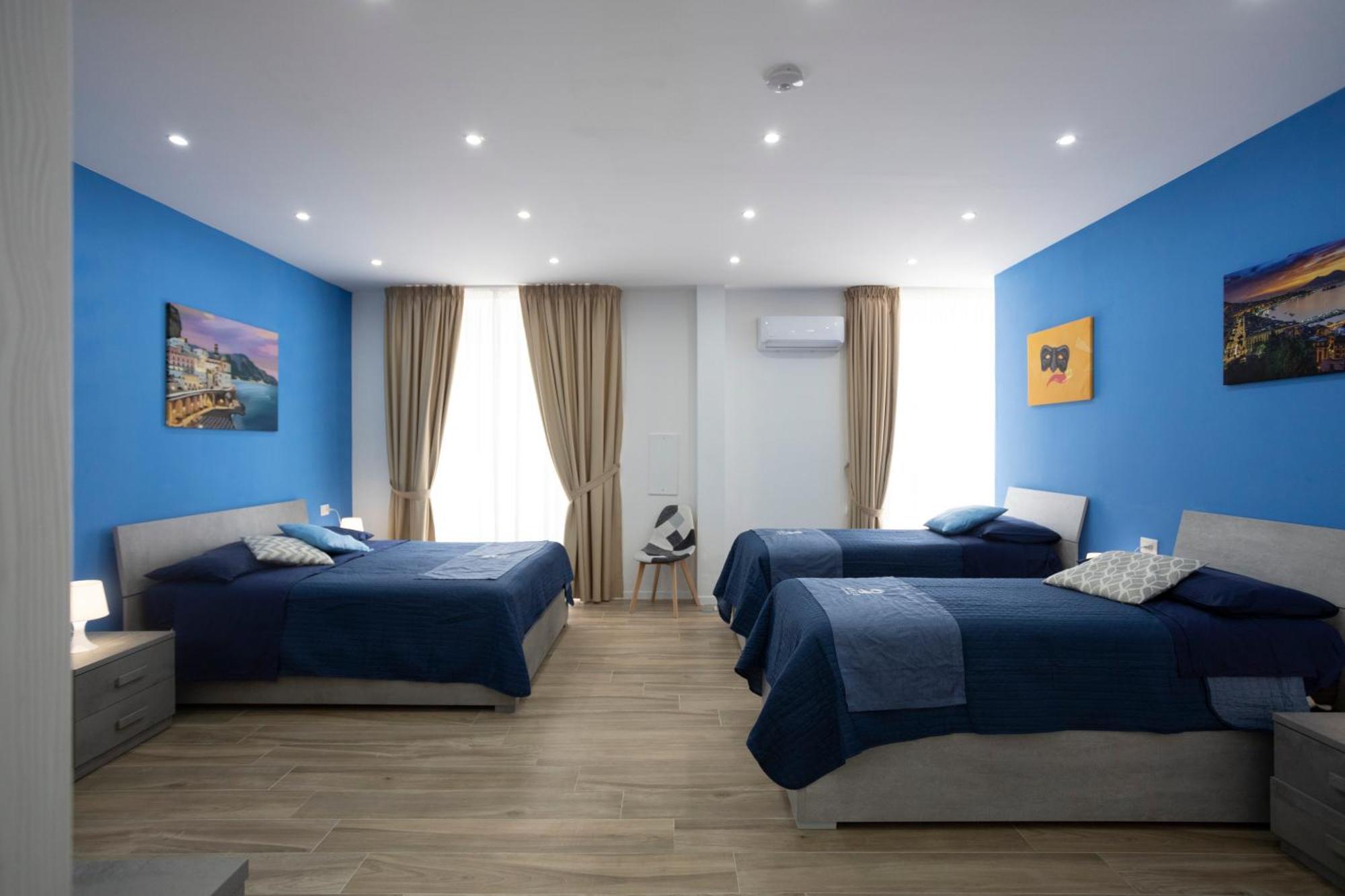 Giuly Suites & Rooms Naples Exterior photo