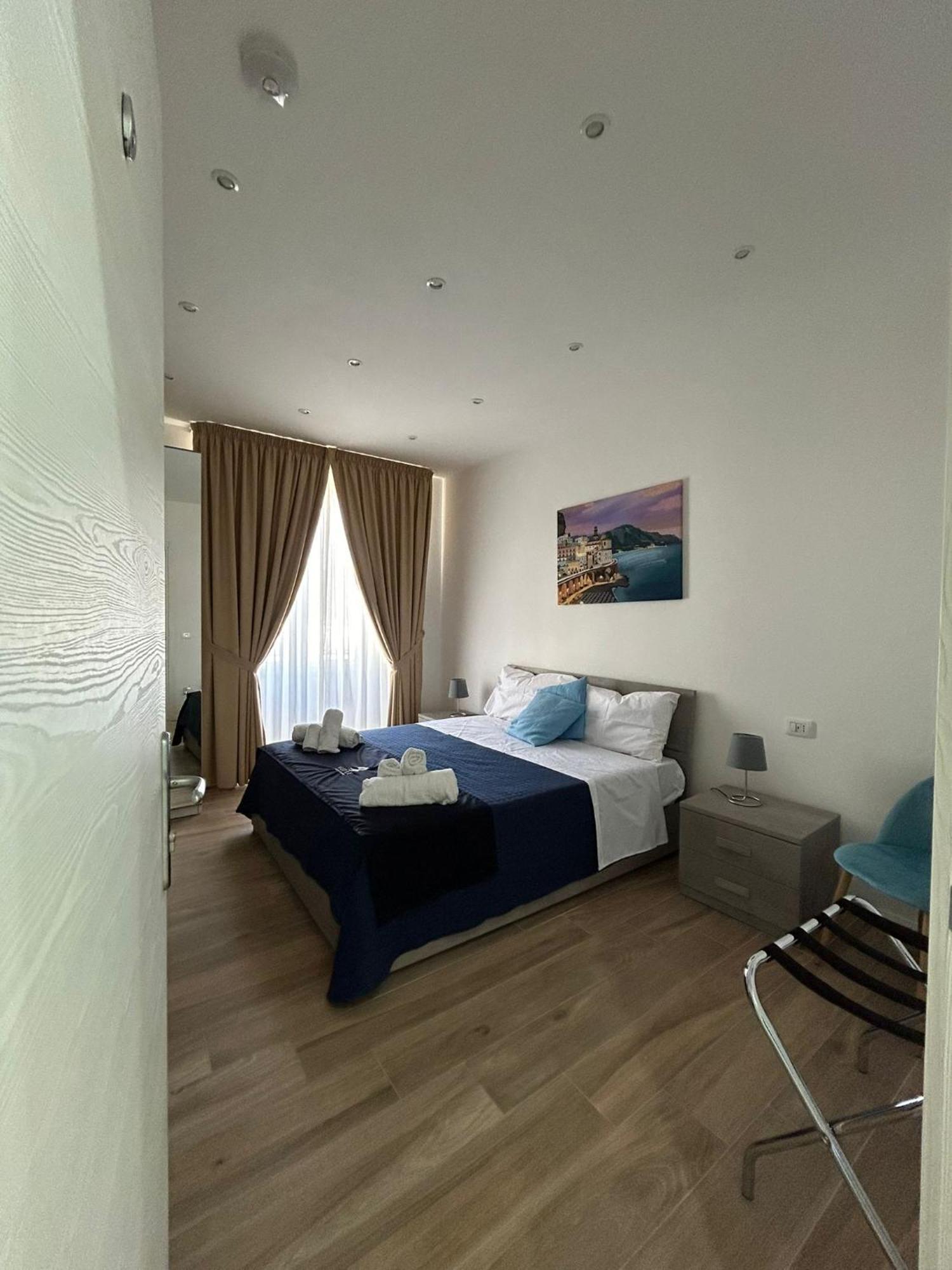 Giuly Suites & Rooms Naples Exterior photo